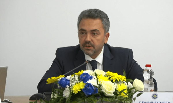 Radoniqi: Procesi i votimit i qetë dhe pa pengesa, paqartësive të ndryshme po u japim zgjidhje me shpejtësi