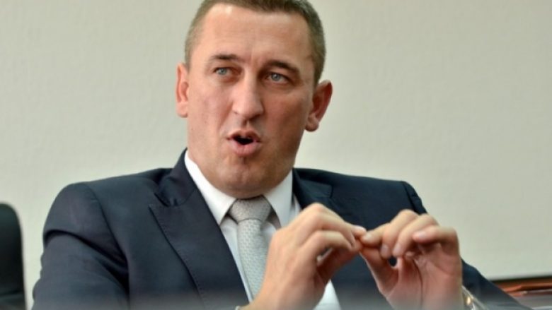 “Lista Serbe po përdor shantazhe, kërcënime dhe vende pune për të ndikuar votuesit në veri”