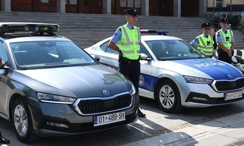 Vetura godet një person te “Bill Clintoni” në Prishtinë
