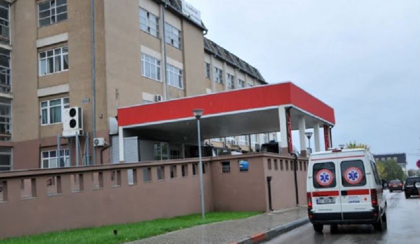 Dy nga pesë anëtarët e KKZ-së që u aksidentuan në Ferizaj, janë në gjendje të rëndë