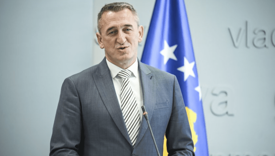Rashiq u bën thirrje qytetarëve serbë: Mos e votoni Listën Serbe për 50 euro