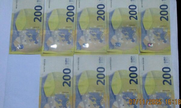 Qytetari nga Rahoveci gjen 1800 euro dhe i dorëzon në polici