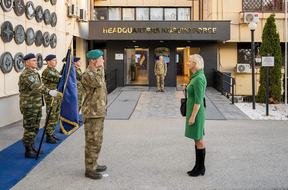 Ulutash mirënjohës ndaj Holandës për kontributin që jep në KFOR