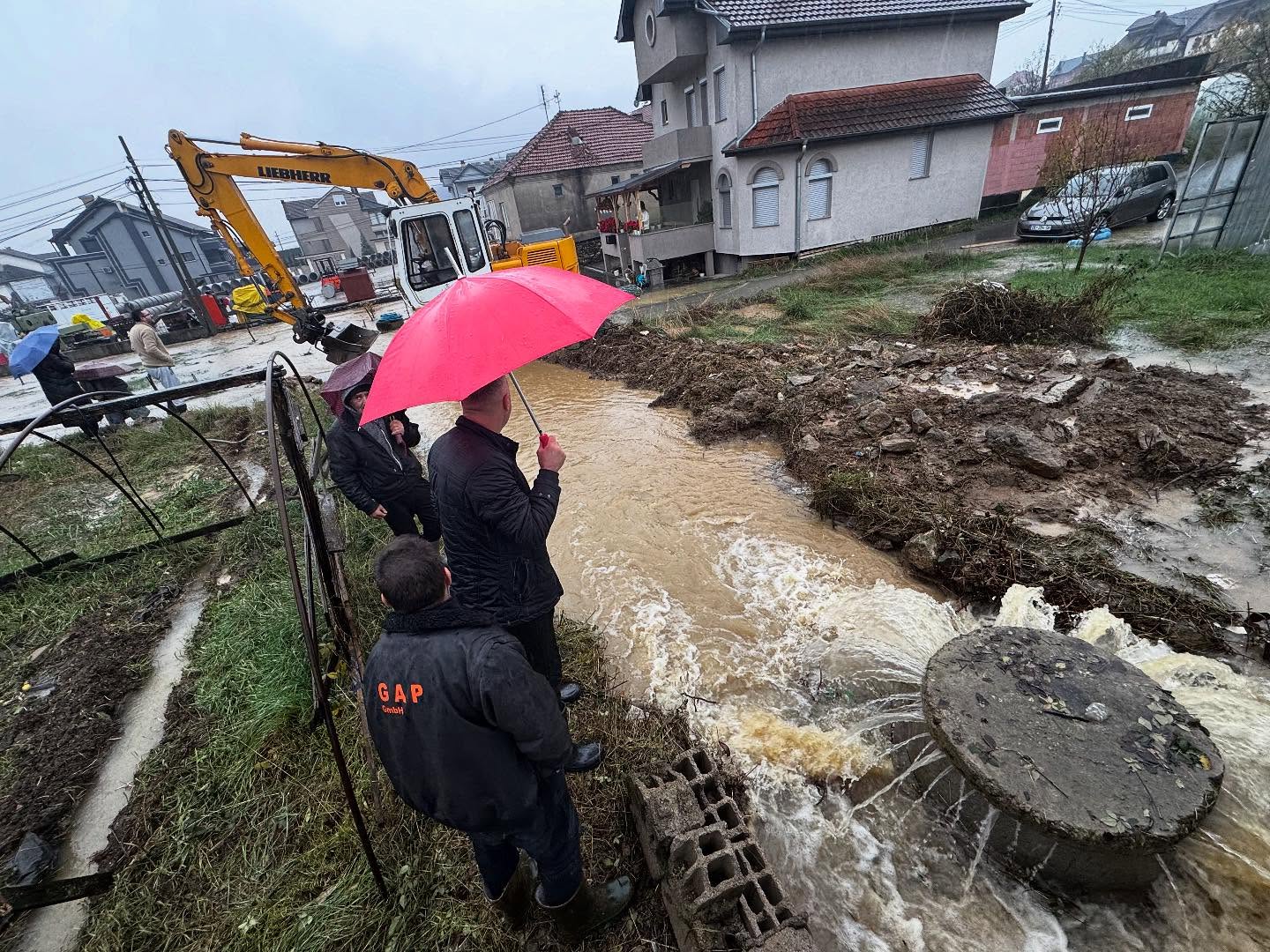 Vërshimet në Gjilan – Komuna iu bën thirrje qytetarëve të mos lëvizin pa nevojë
