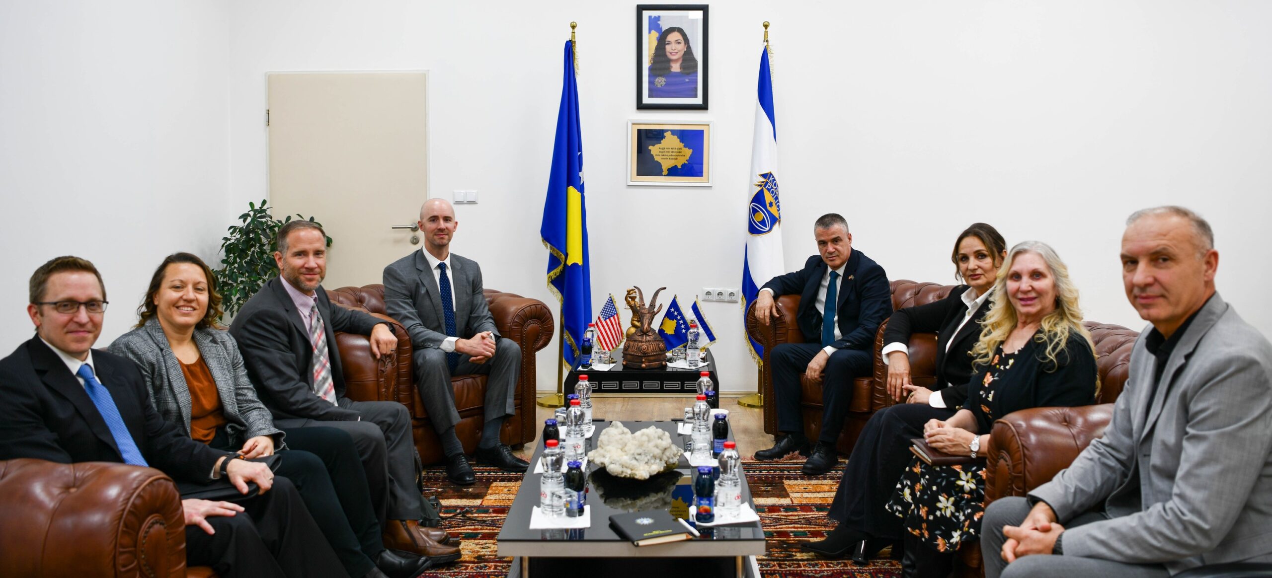 Policia e Kosovës forcon bashkëpunimin me FBI-në