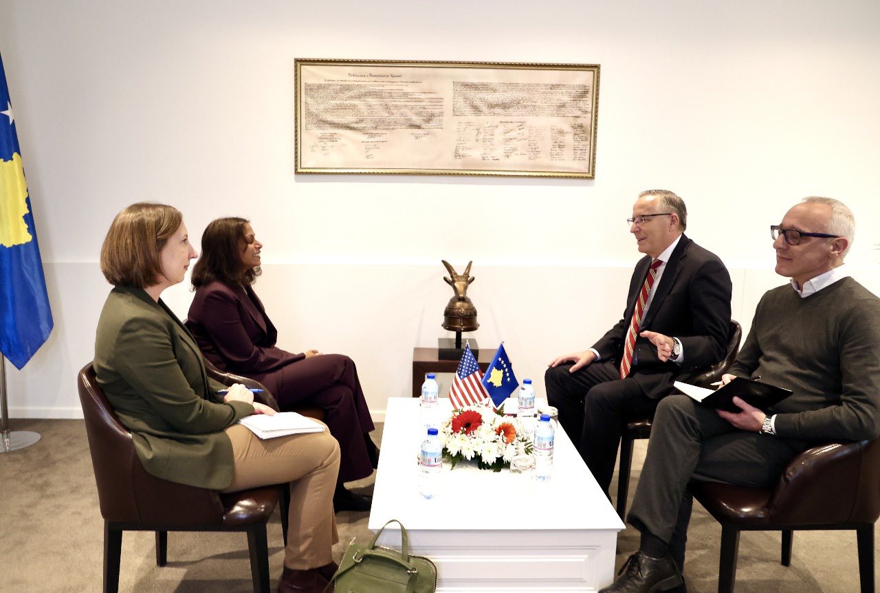 Hamza takohet me Prattipatin, flet për kompromis politik e vija të kuqe