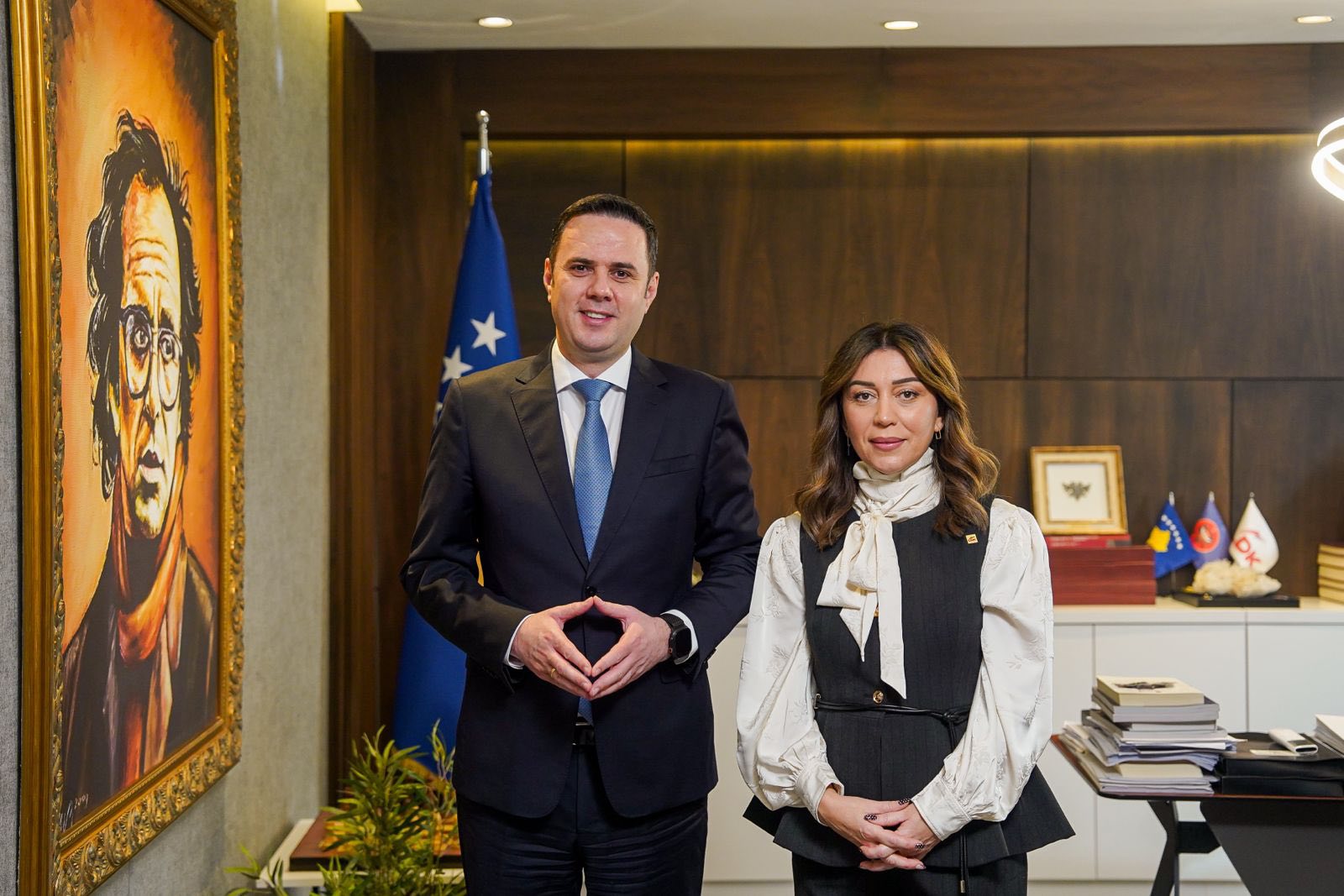 Adelina Thaçi i bashkohet LDK-së