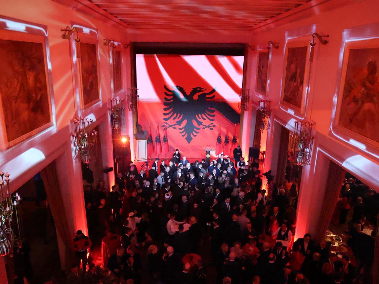 Festa e Flamurit, Rama e cilëson ‘kuptimplotë’ pjesëmarrjen e Presidentes Osmani