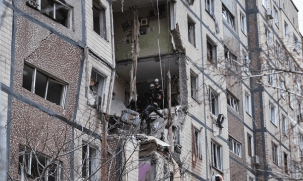 Rusia sulmon infrastrukturën e energjisë të Ukrainës