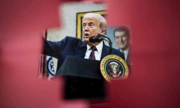 Arrihet marrëveshja SHBA–Zvicër/ Trump ul tarifat në 15% pas negociatave intensive