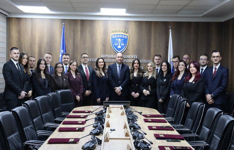 Presidentja Osmani dekreton 20 gjyqtarë të rinj