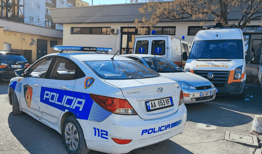 Policia arreston drejtuesin e veturës që goditi fëmijën 2-vjeçar që vdiq në Rrogozhinë
