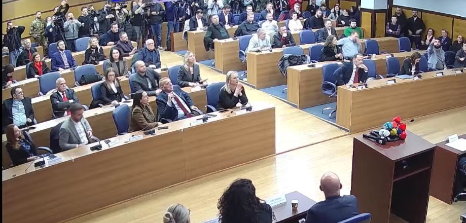 Kuvendi i Prishtinës voton bartjen e mjeteve buxhetore