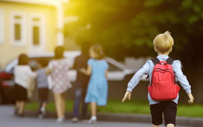 Shqipëria e treta në Europë për fëmijët që marrin leje qëndrimi në BE