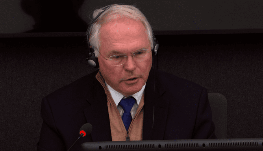 Hill përfundon dëshminë e tij në Hagë