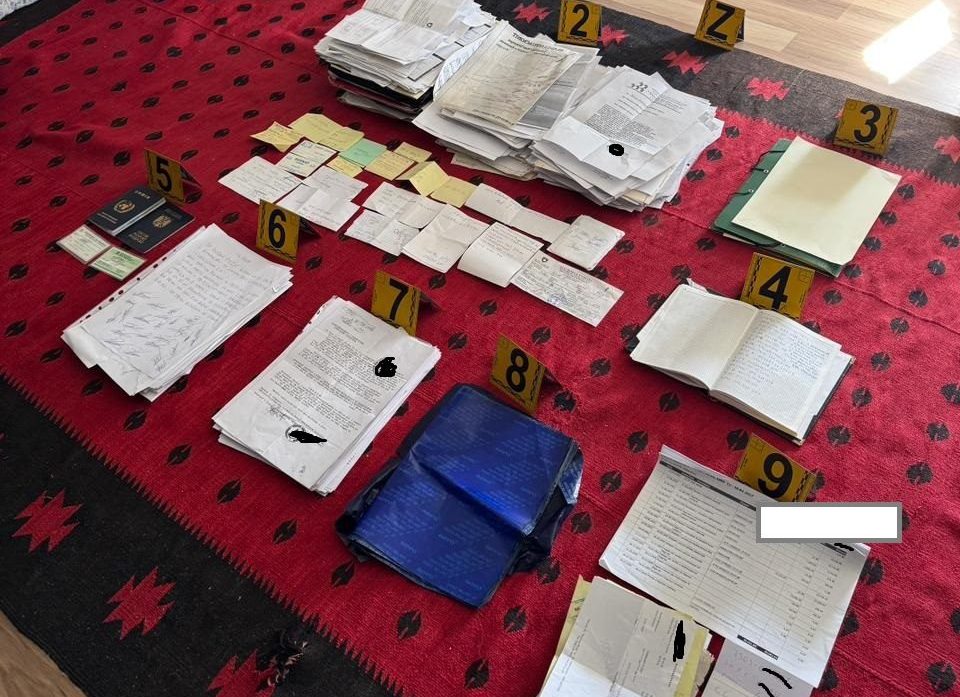 Falsifikimi i dokumenteve të pronave të AKP-së, Policia godet rrjetin kriminal – arrestohet një person