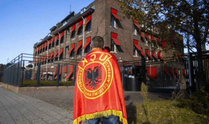 Shoqatat e dala nga lufta bëjnë thirrje për protestë në Strasburg: Specialja ka marrë karakter selektiv, UÇK është pasuri kombëtare