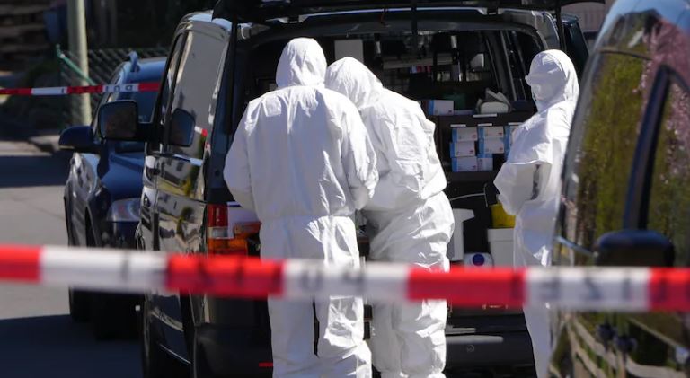 Tronditet Gjermania: Një grua bashkë me dy fëmijët e saj u gjetën të vdekur në banesë