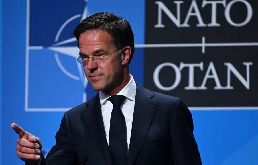 Rutte: Rusia kërcënim afatgjatë për NATO-n, vendet anëtare duhet të rrisin prodhimin e armëve