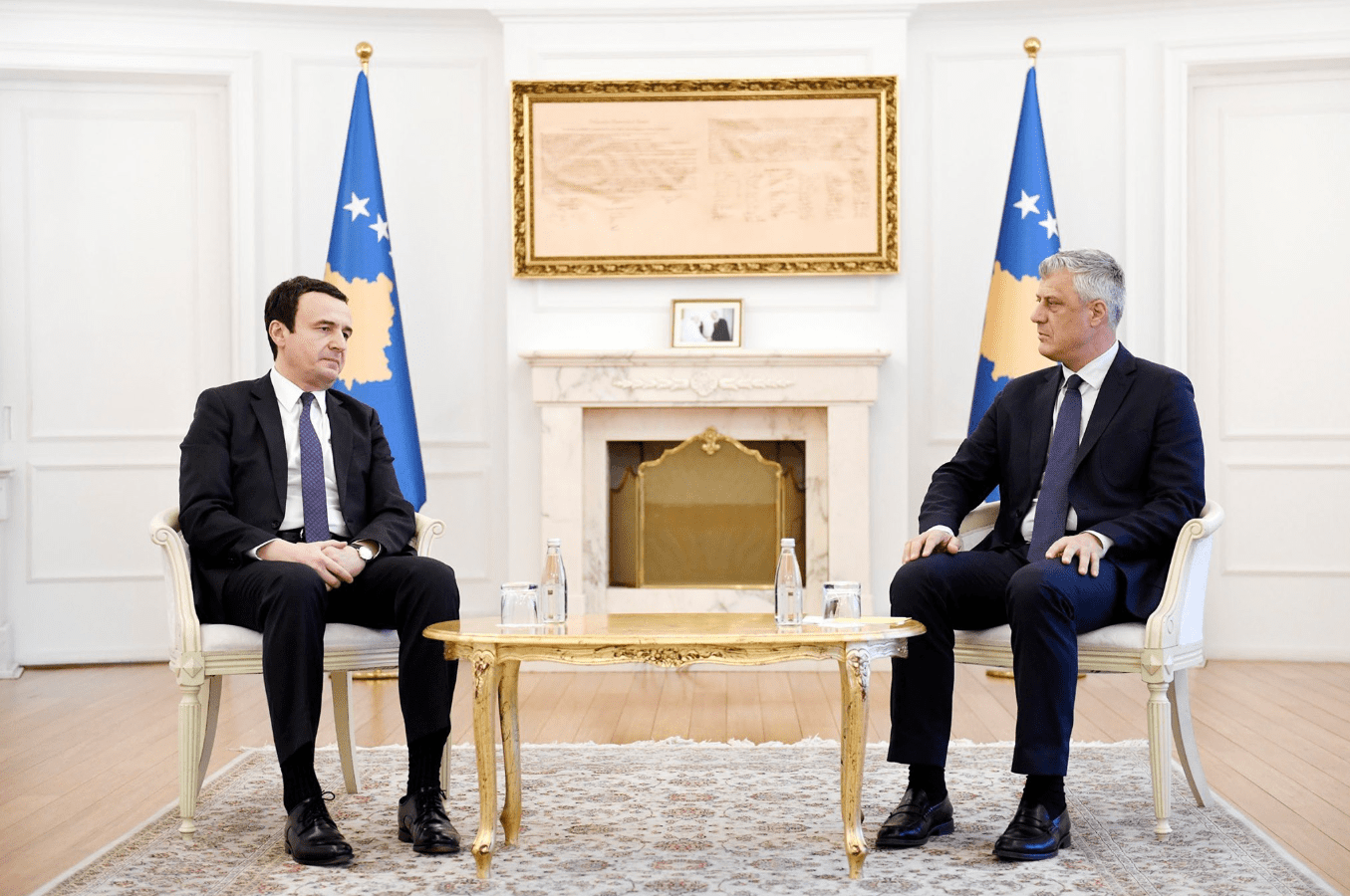 Kurti veproi njëjtë si Thaçi më 2014 – nga mandatari për kryeministër në kryediplomat