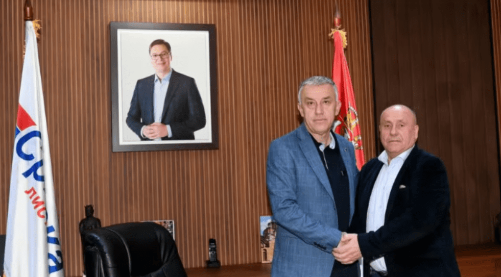 Serbia e emëron kryetar të një komune paralele në Kosovë kandidatin që hoqi dorë nga gara në Kllokot