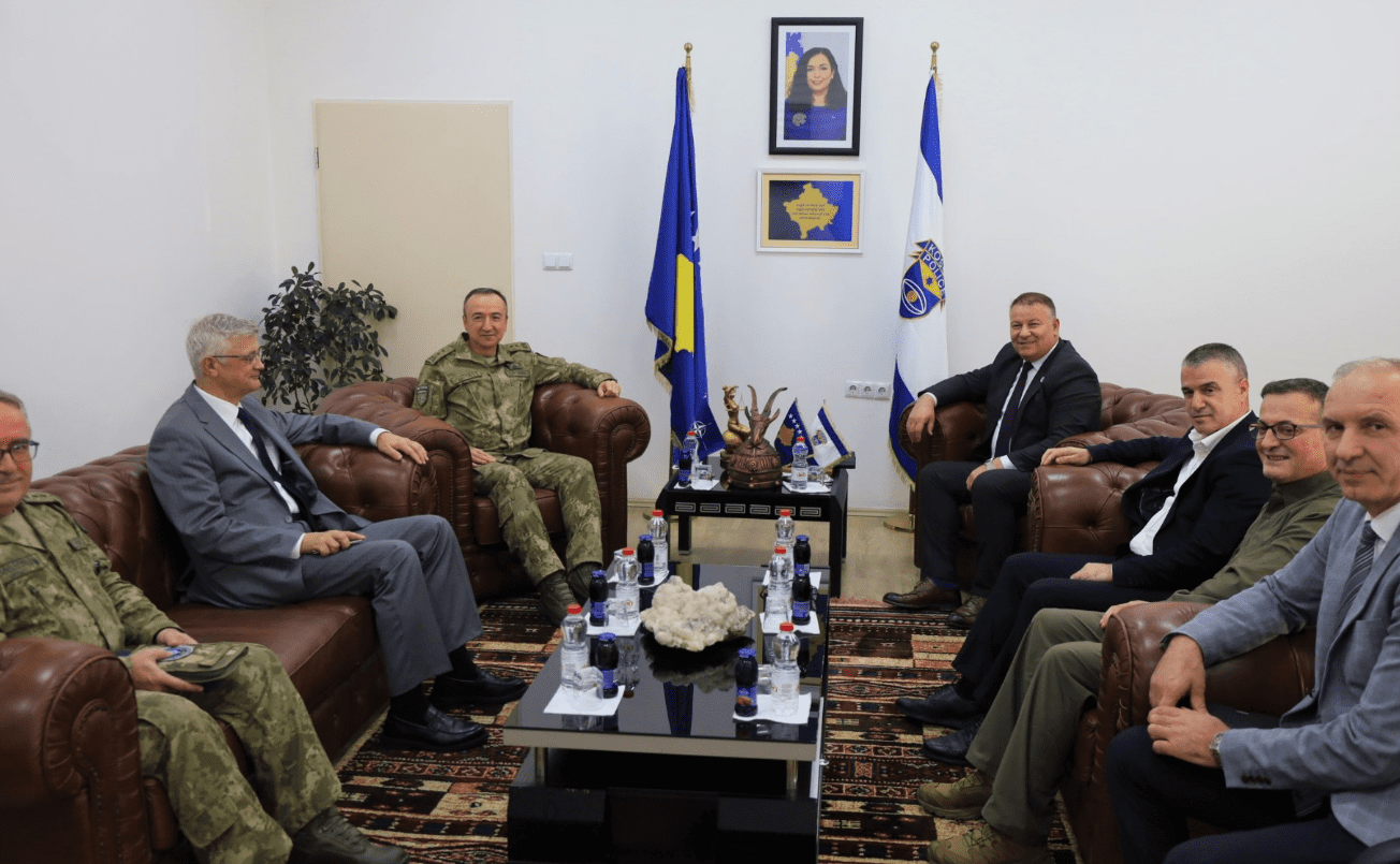 Drejtori i Policisë flet për sigurinë me Komandantin e KFOR-it