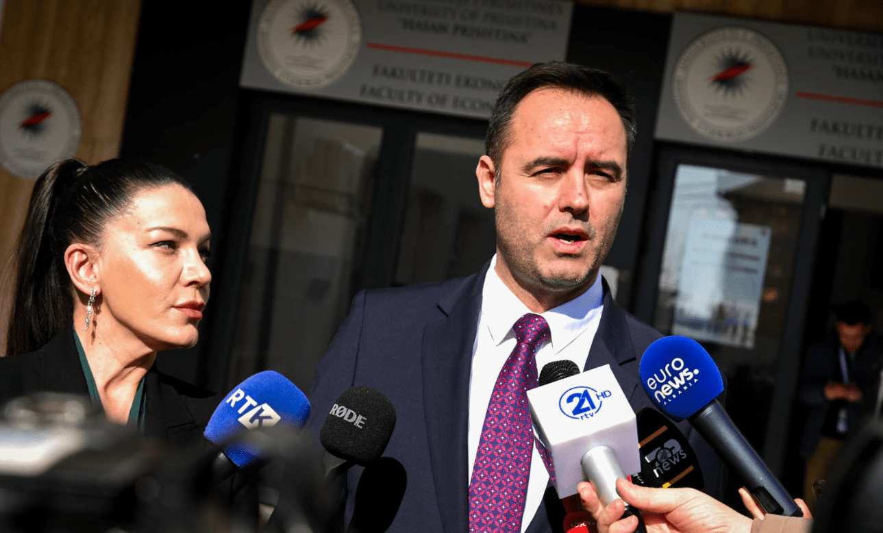 A i kontaktoi Konjufca për krijim të Qeverisë? Flasin nga Nisma