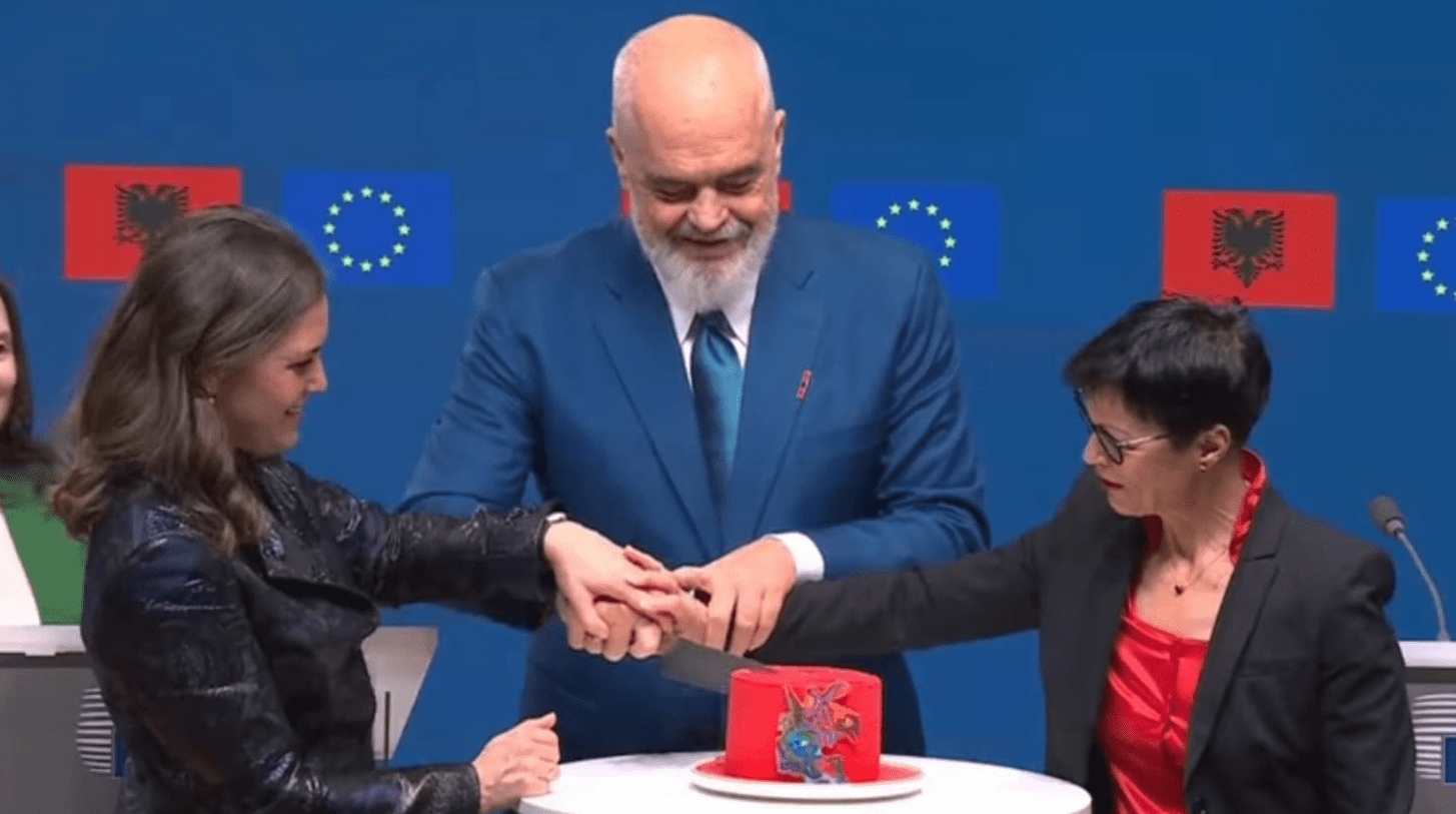 Shqipëria nis kapitujt e fundit të negociatave për anëtarësim në BE