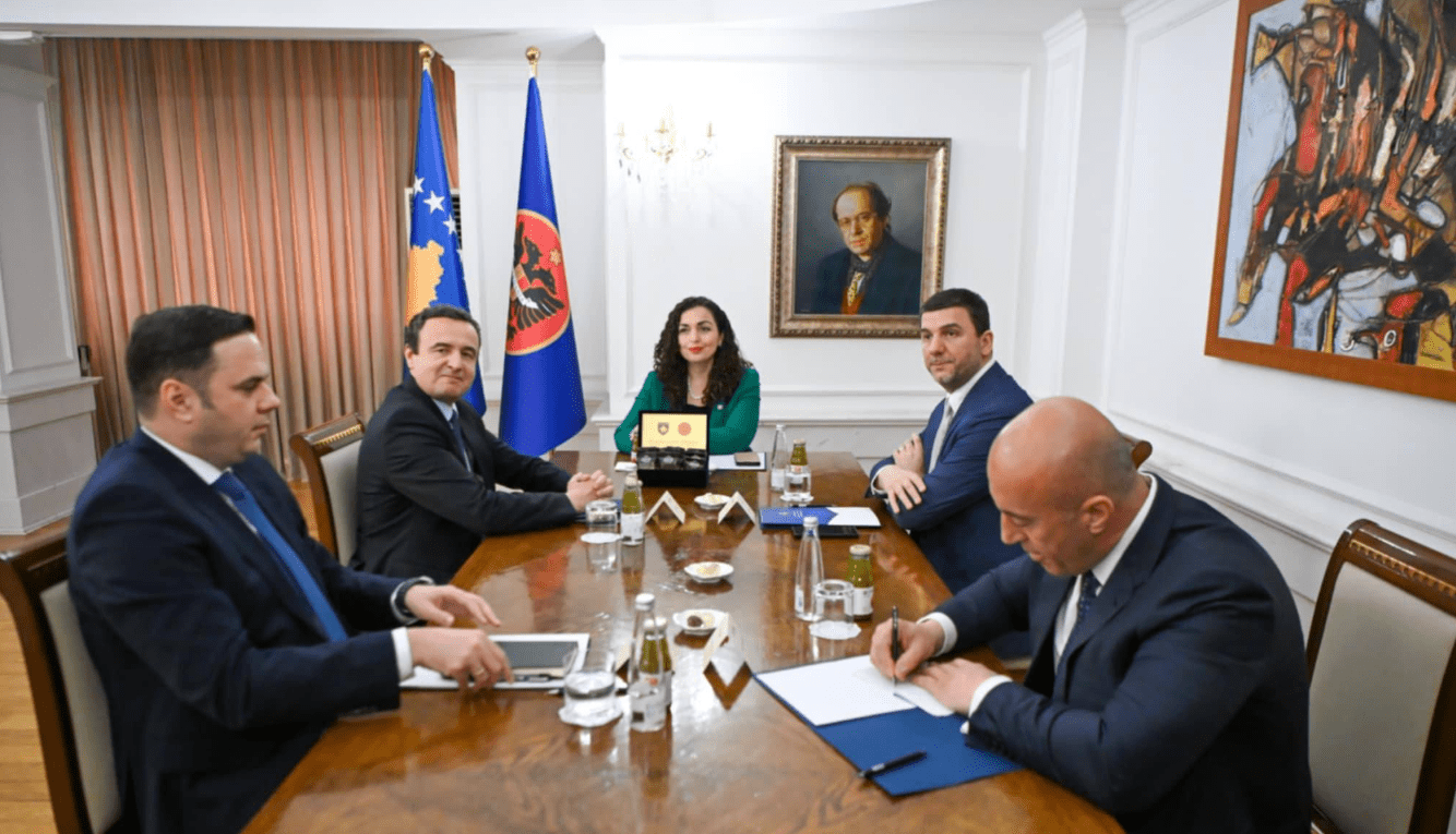 Osmani sot pret në takim krerët e partive politike