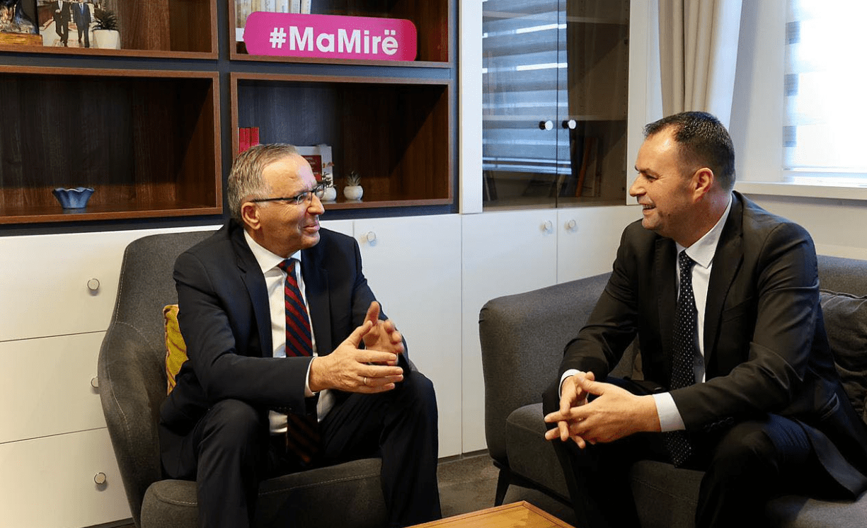 “Demokracia” i bashkohet PDK-së, Hamza: Vazhdojmë përpara