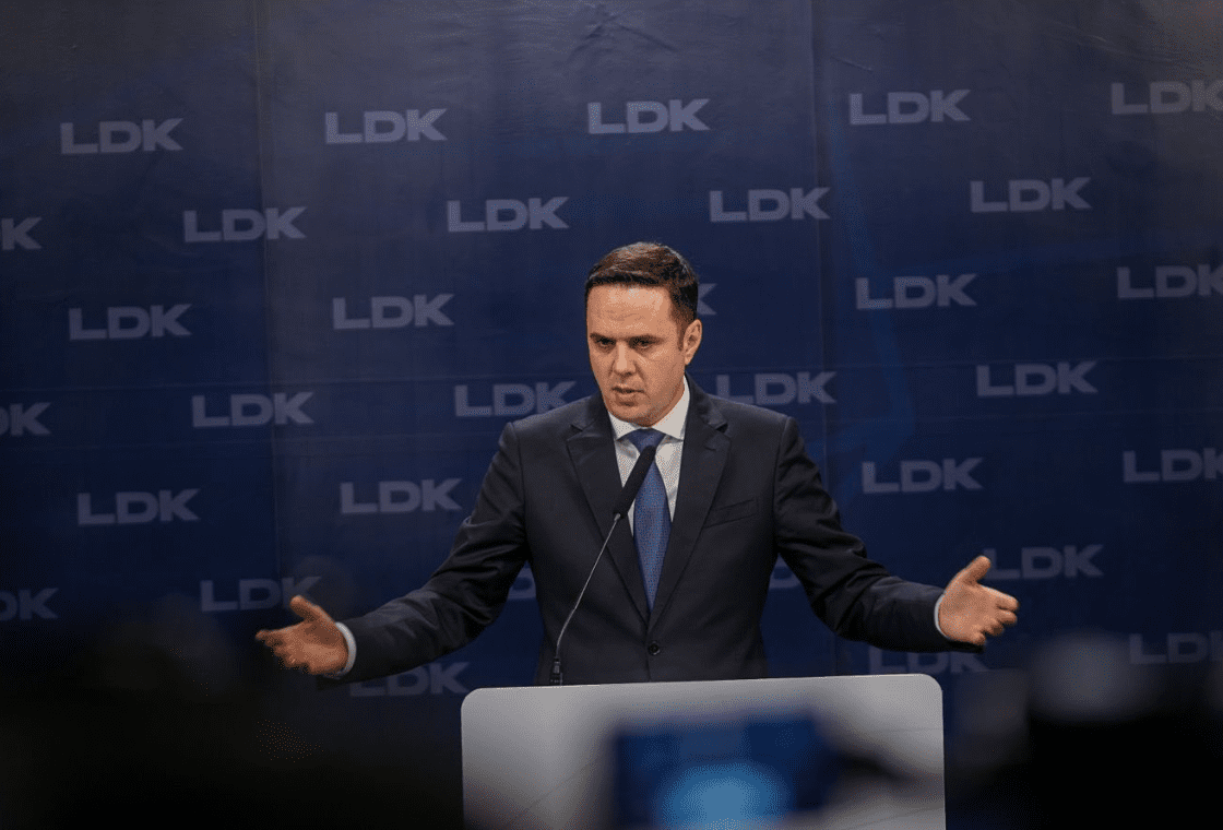 Abdixhiku thotë se ofroi mundësi për votim të buxhetit – por se nuk u mbështet nga askush