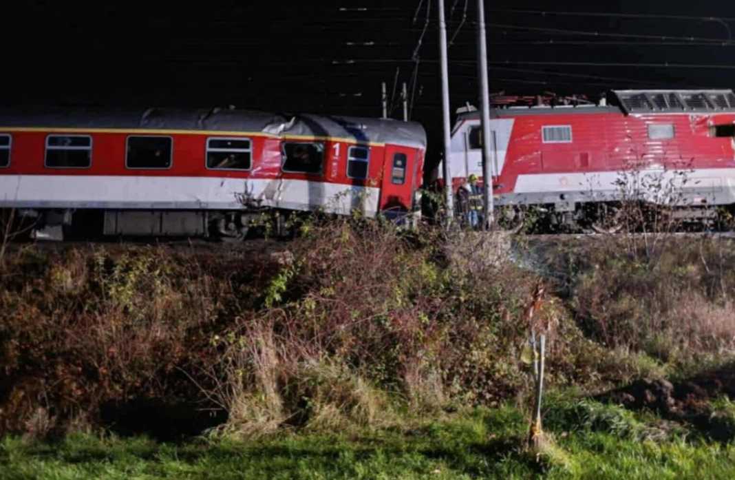 Dy trena përplasen mes vete në Sllovaki, raportohet për shumë të lënduar