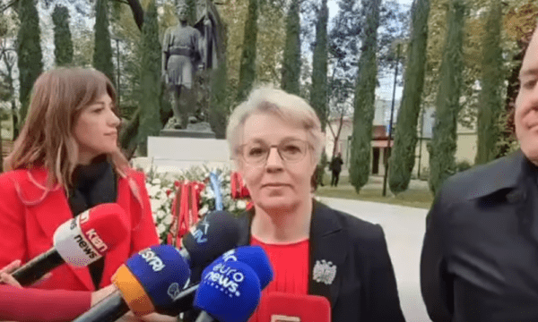 Gërvalla ia huq në Vlorë: Kemi ardhë në vendin ku u shpall pavarësia e qytetit shqiptar