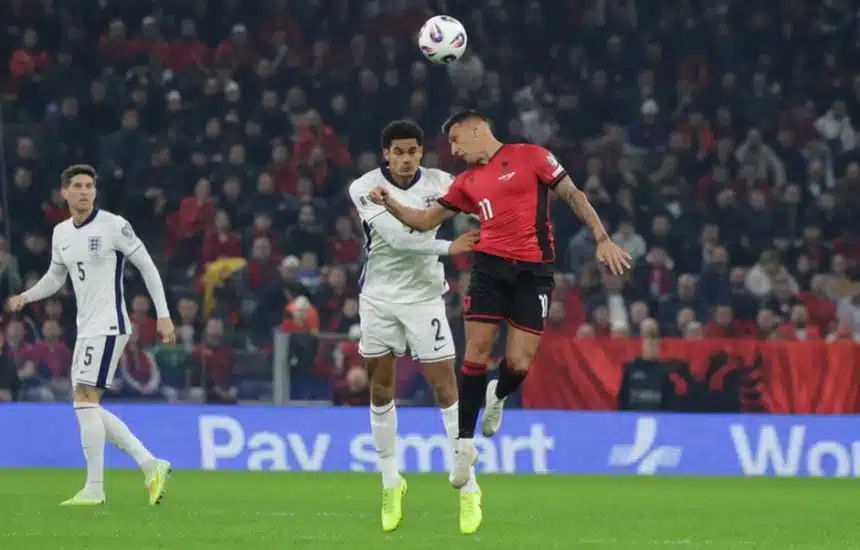 Mbyllet pa gola pjesa e parë Shqipëri-Angli