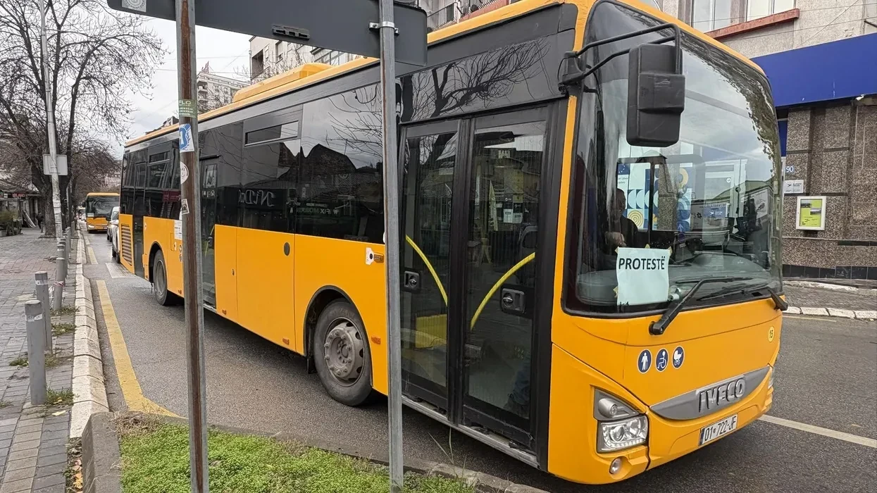 Vazhdon greva – As nesër s’ka autobusë në kryeqytet