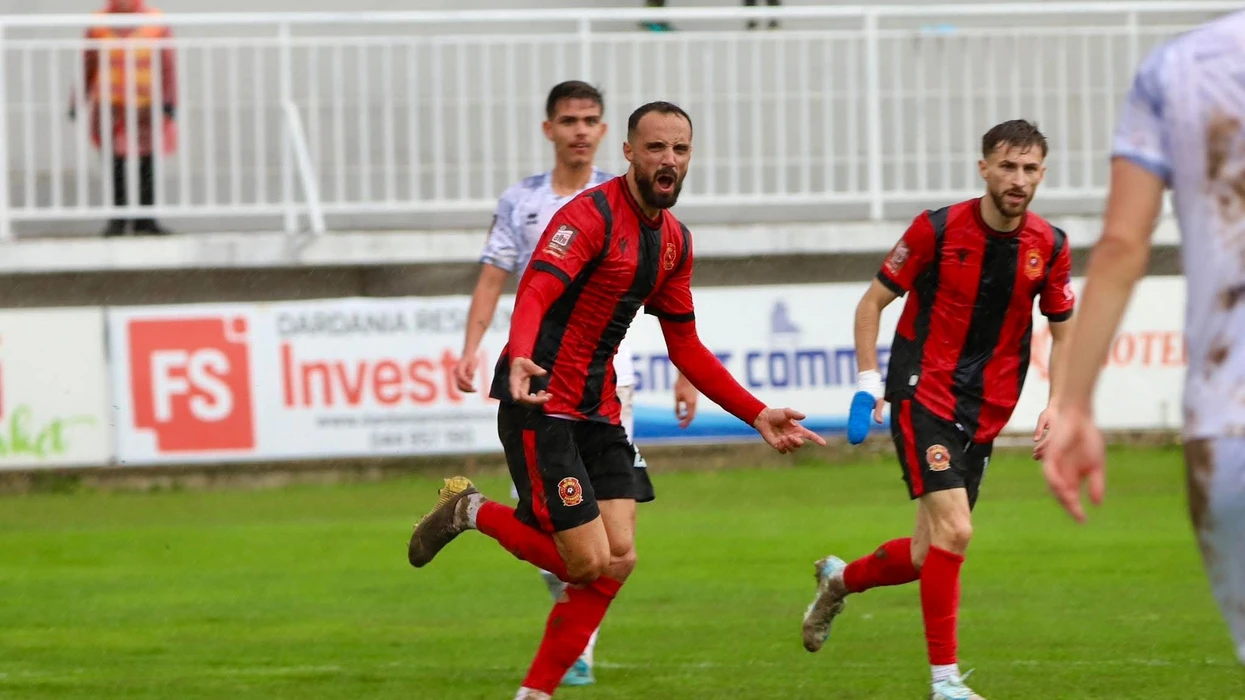 Kreshnik Uka merr çmimin “Ylli i javës” pas paraqitjes së tij ndaj Ballkanit