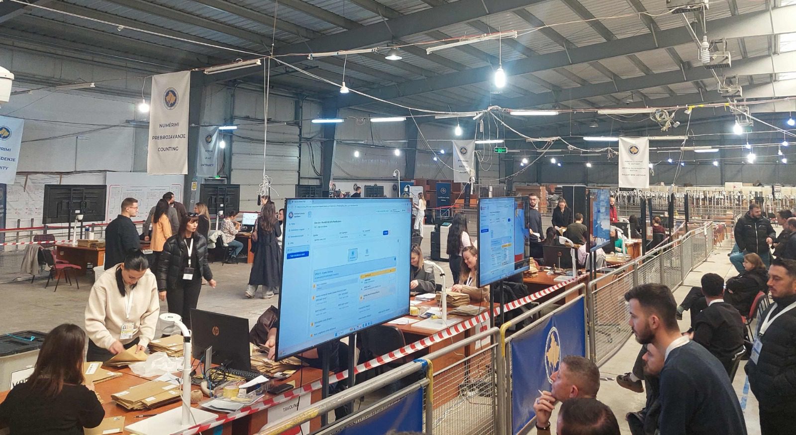 Përfundon numërimi i votave nga diaspora, me kusht dhe atyre me nevoja të veçanta