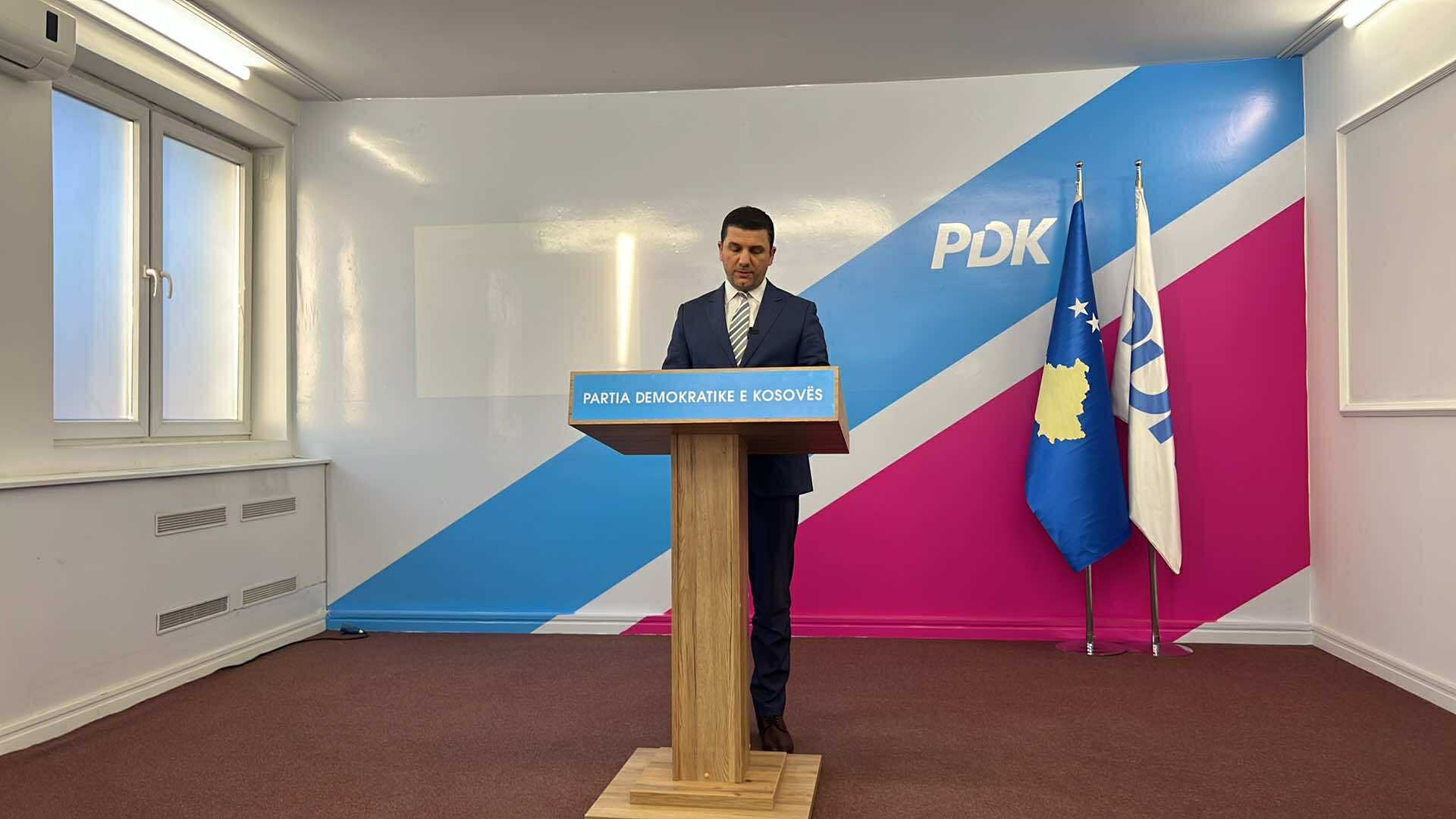 Krasniqi, VV-së: S’kanë asnjë shans me bë Konjufcën kryeministër