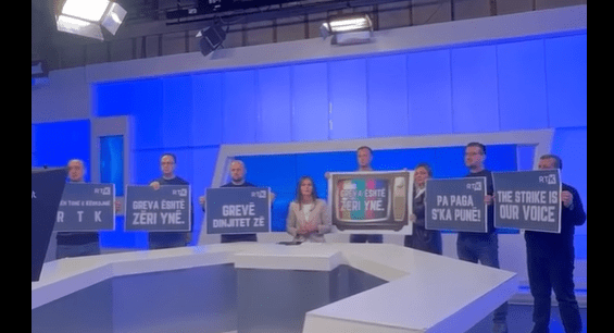 “Pa paga s’ka punë” – Nis greva e përgjithshme e punetorëve të RTK-së
