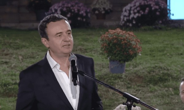 Kurti e nis fushatën për balotazh: S’ju jap para kryetarëve që s’dinë të punojnë, as atyre që vjedhin