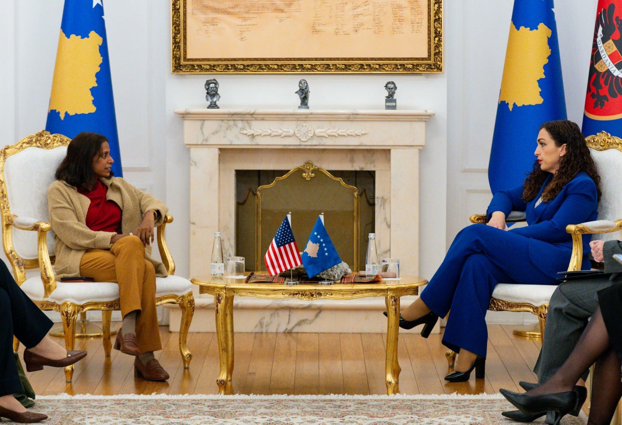 Osmani takohet me Pratipatin, flasin edhe për çështje të sigurisë