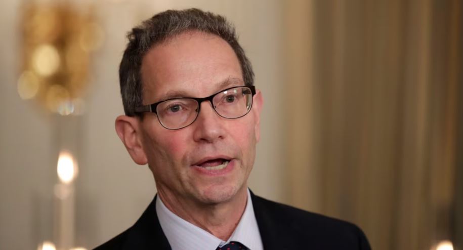 Paralajmëron eksperti amerikan, Kupchan: Marrëdhëniet Kosovë–ShBA në një pikë të ulët