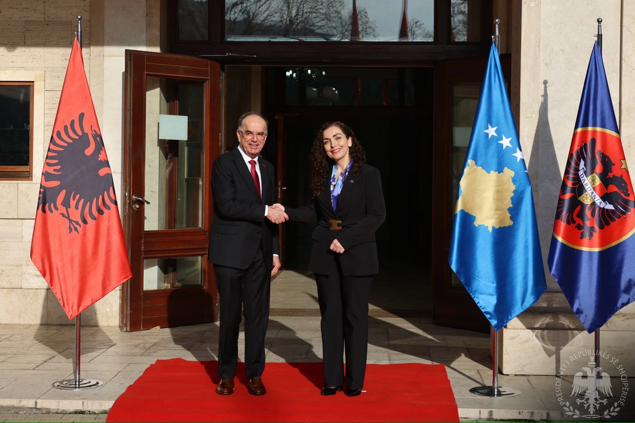 “Momentumi historik i Shqipërisë drejt BE forcon edhe pozitën ndërkombëtare të Kosovës”