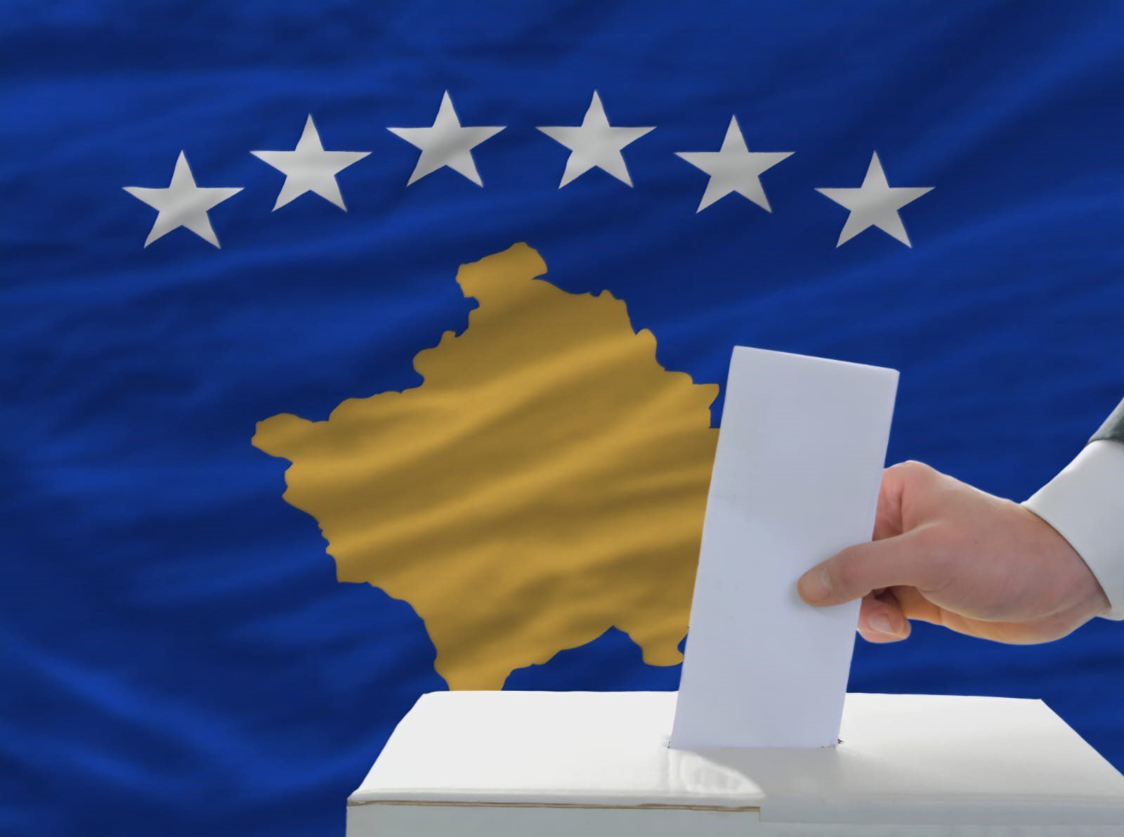 AKK: Komunat nuk janë bankomat i KQZ-së