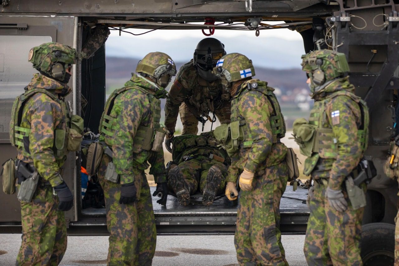 KFOR realizon stërvitje të specializuar Medevac me ‘Black Hawk’ në Kosovë