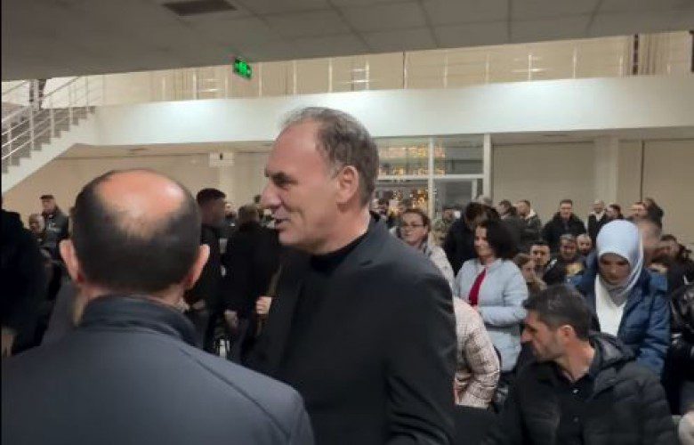 Limaj fton çdo bashkëluftëtar e atdhetarë të Suharekës që të votojnë numrin 122 dhe të bëjnë ndryshimin