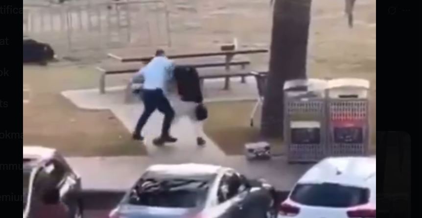 Të shtëna me armë në Sidnei – 10 të vdekur