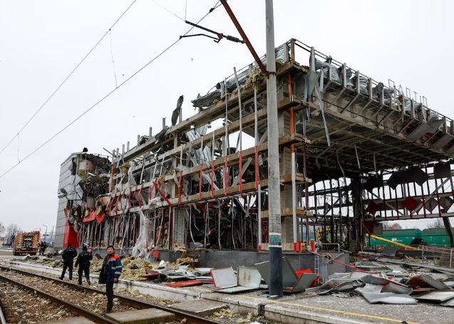 Ukraina goditet sërish nga Rusia me dron dhe raketat