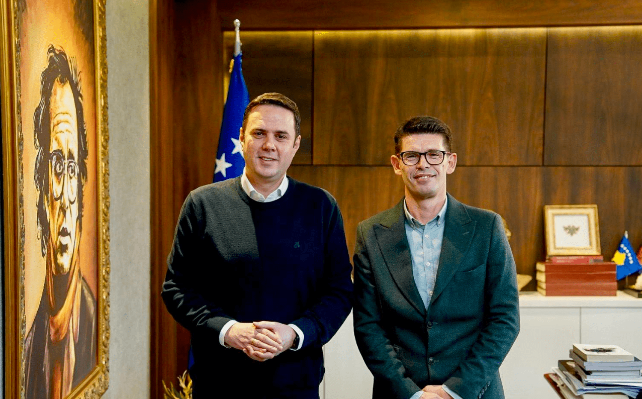 Abdixhiku: Profesor Astrit Desku i bashkohet ekipit tonë