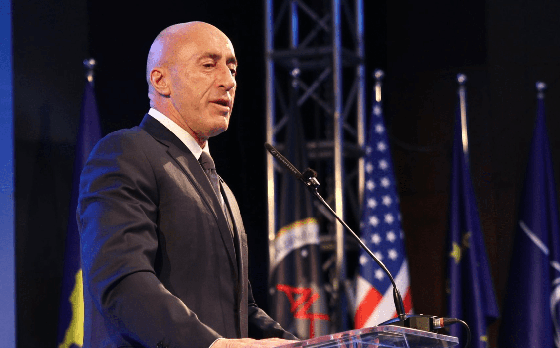 Haradinaj publikon listën e plotë të kandidatëve nga AAK